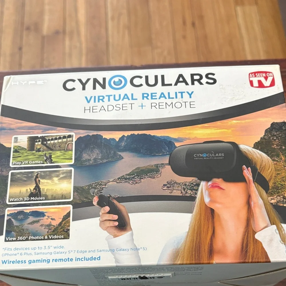 Hype Cynoculars Black VR Headset with Remote